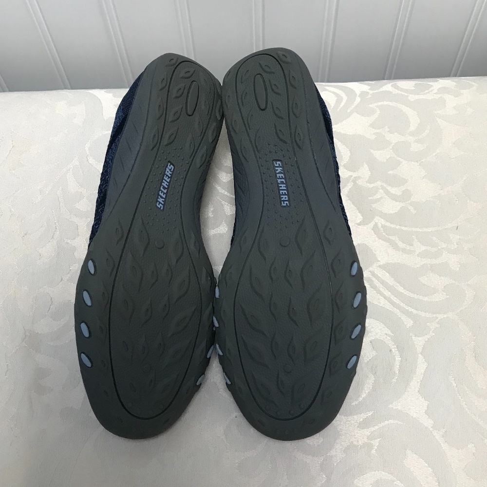 Skechers Blue Relaxed Fit Sneakers  Sz 8 - Picture 6 of 6